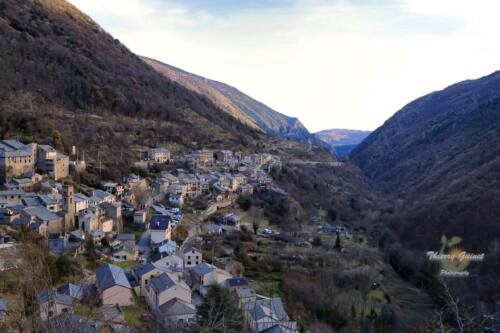 010pyrenees-lands-wm-ls