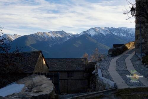 030pyrenees-lands-wm-ls