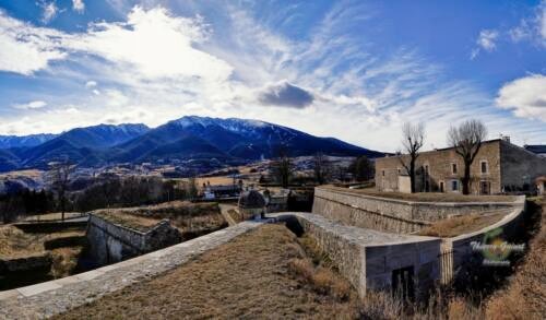 034pyrenees-lands-wm-ls